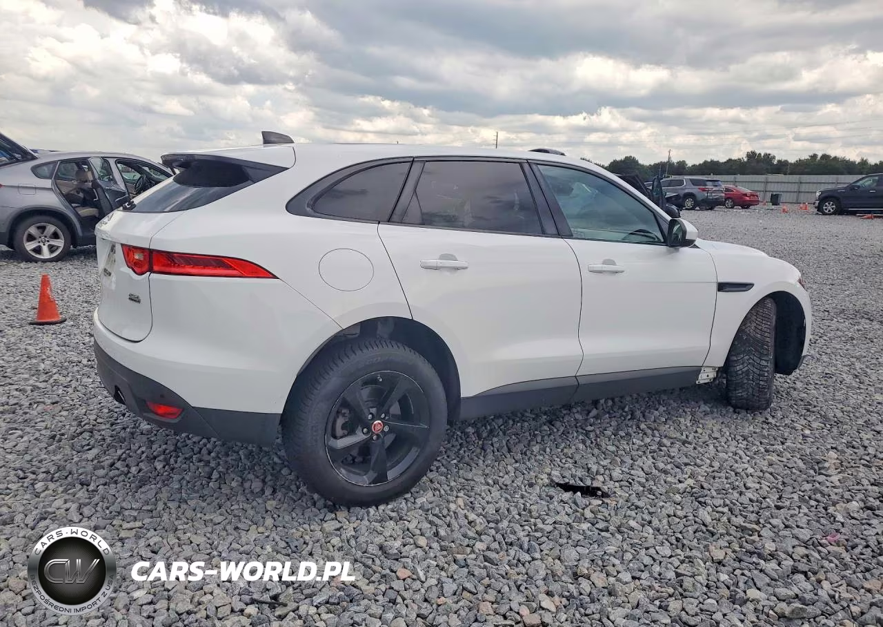 2020 Jaguar F-Pace Premium VIN:SADCJ2FX6LA632398 - 3