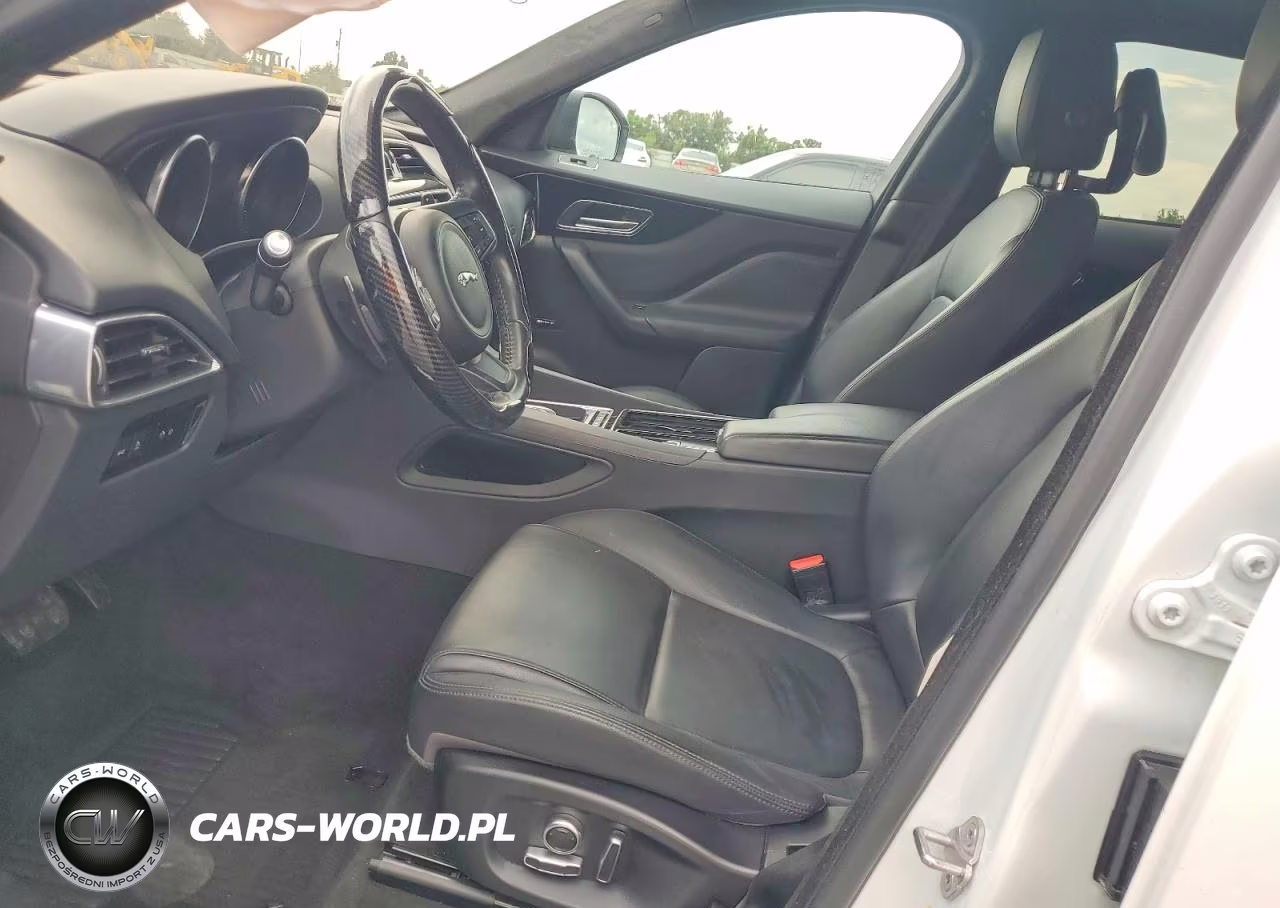 2020 Jaguar F-Pace Premium VIN:SADCJ2FX6LA632398 - 7