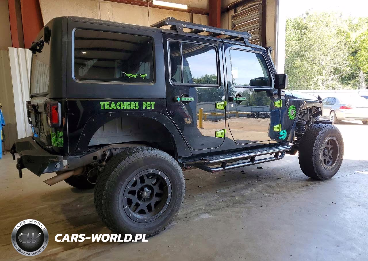 2018 Jeep Wrangler Unlimited Sport VIN:1C4BJWDG4JL822543 - 3