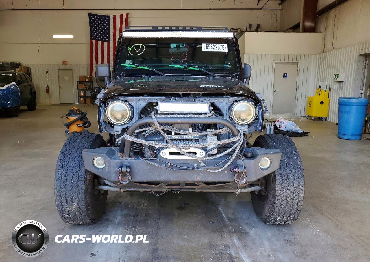 2018 Jeep Wrangler Unlimited Sport VIN:1C4BJWDG4JL822543 - 5