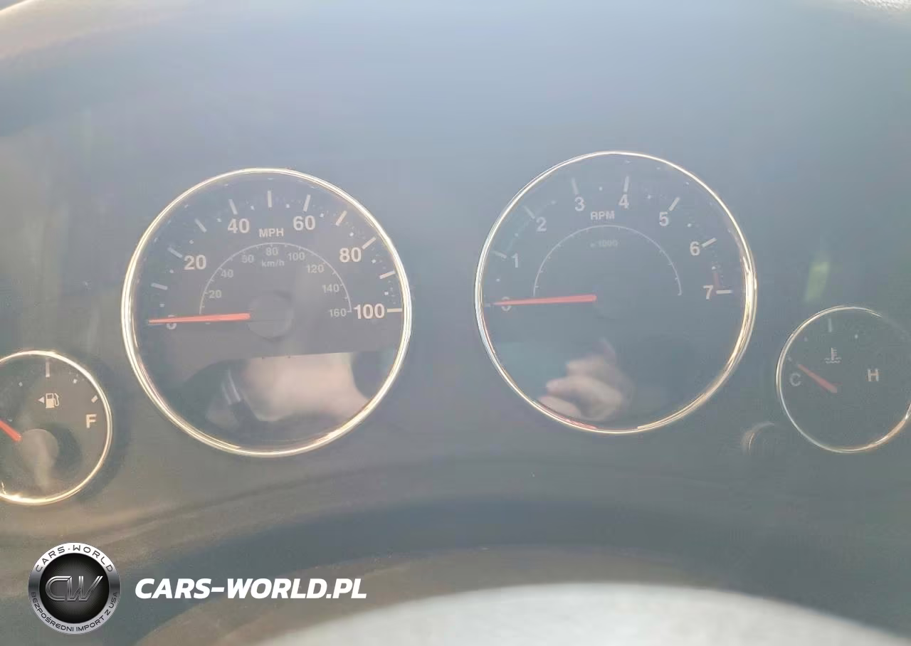 2018 Jeep Wrangler Unlimited Sport VIN:1C4BJWDG4JL822543 - 9