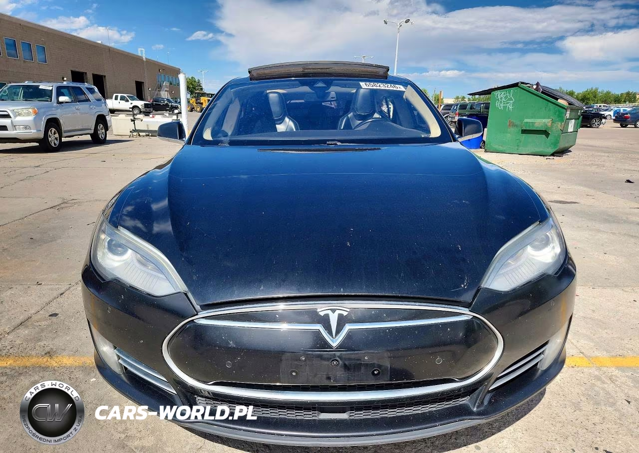 2015 Tesla Model S VIN:5YJSA1E2XFF101904 - 5