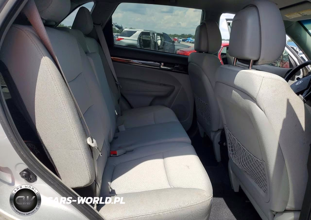 2013 Kia Sorento Lx VIN:5XYKT3A68DG390219 - 11