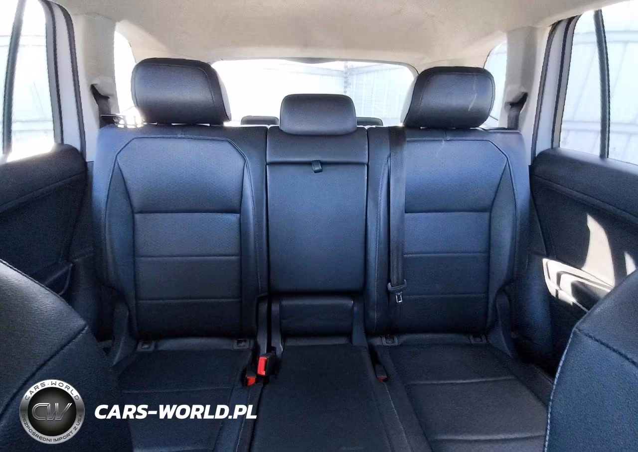 2019 Volkswagen Tiguan Se VIN:3VV2B7AX4KM044060 - 10