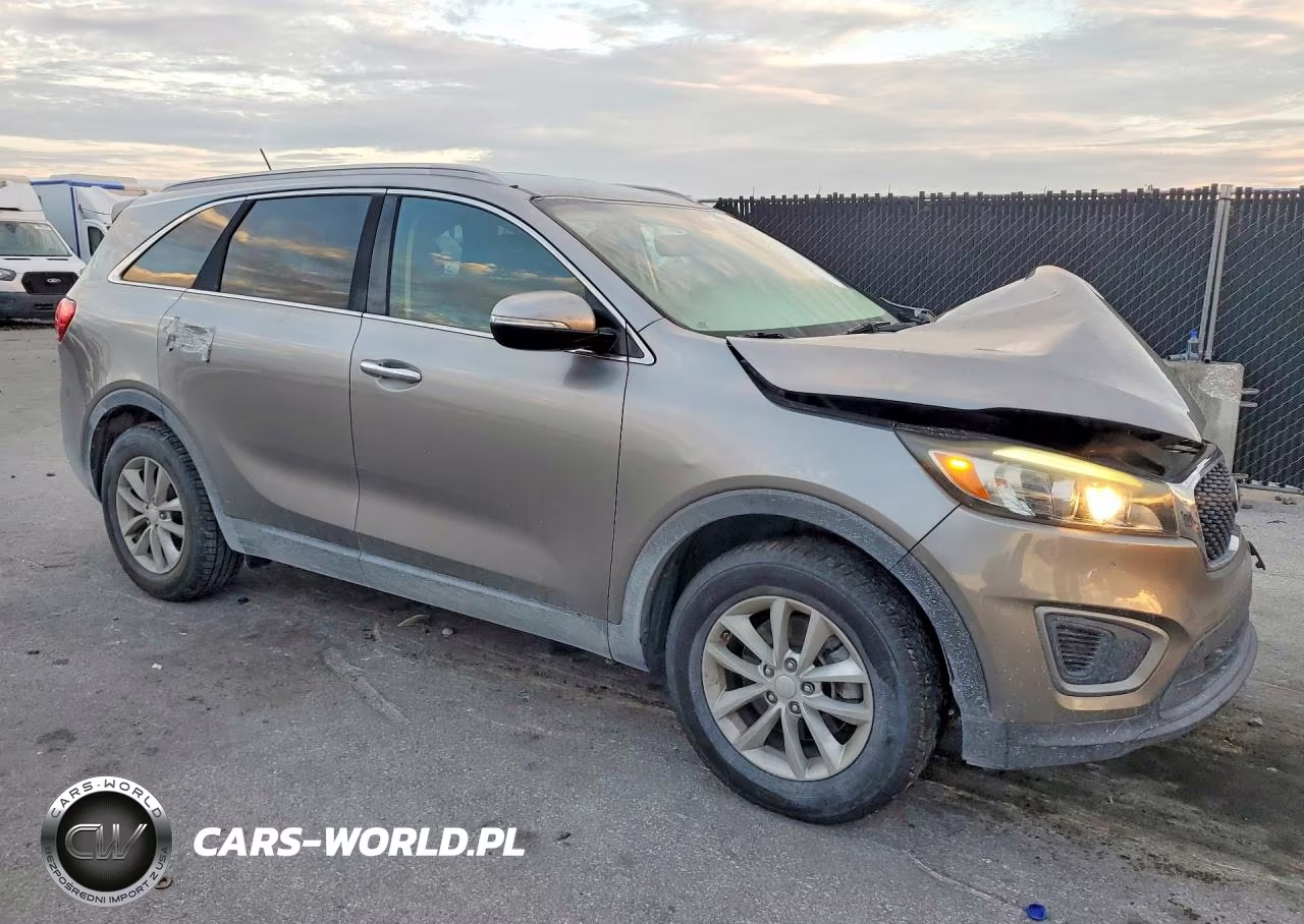 2016 Kia Sorento Lx VIN:5XYPG4A38GG182142 - 4