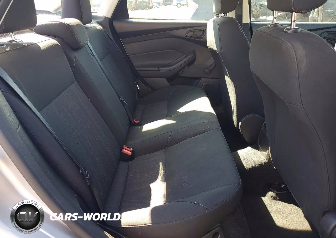 2017 Ford Focus S VIN:1FADP3E29HL325643 - 10