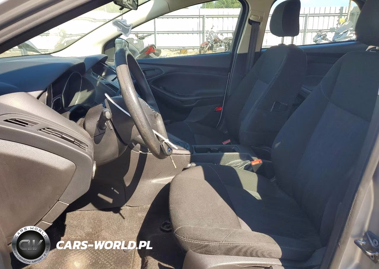 2017 Ford Focus S VIN:1FADP3E29HL325643 - 7