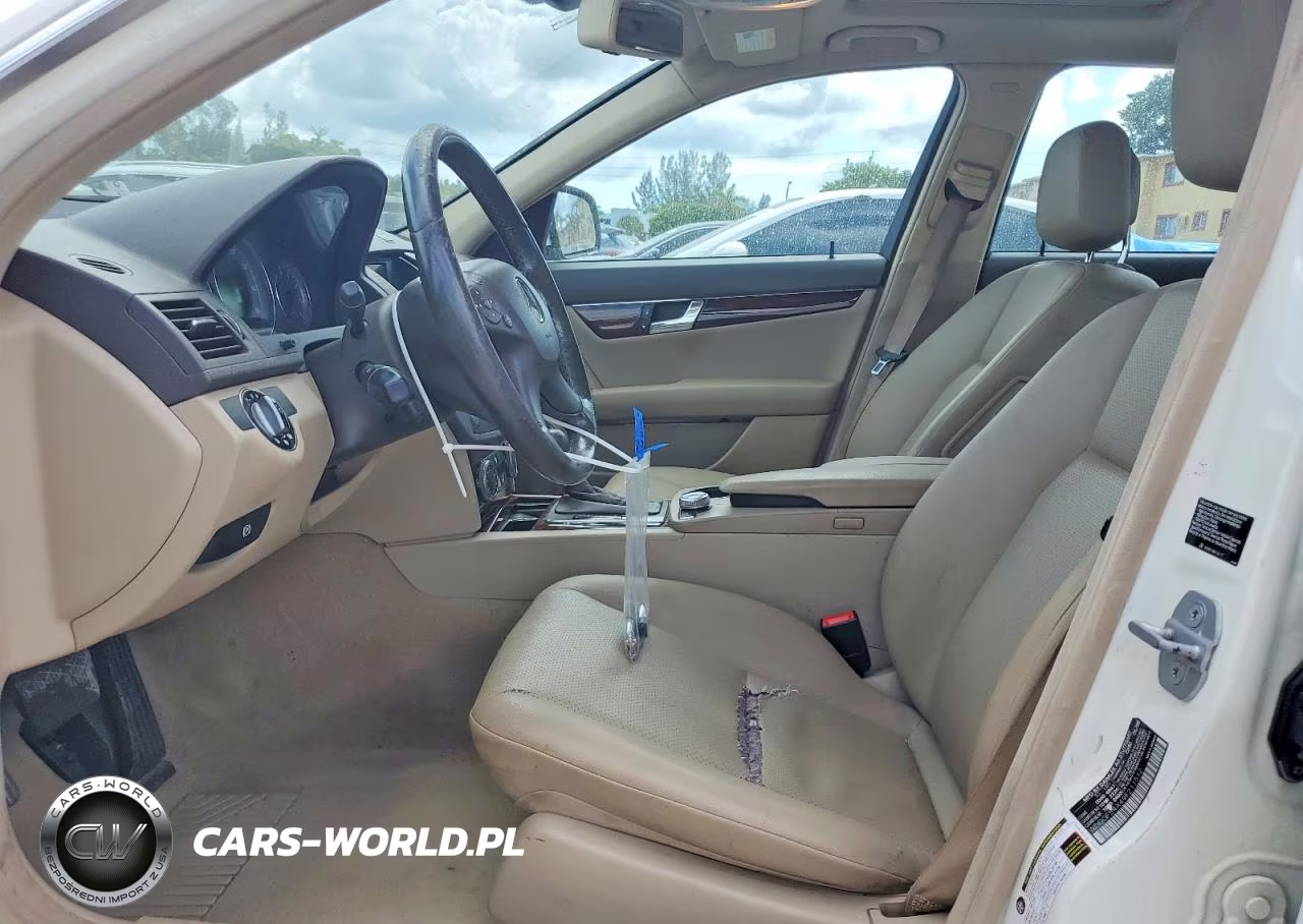 2009 Mercedes-Benz C 300 VIN:WDDGF54X49F211512 - 7