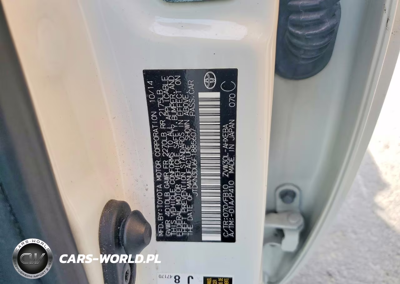 2015 Toyota Prius Two VIN:JTDKN3DU6F1885607 - 12