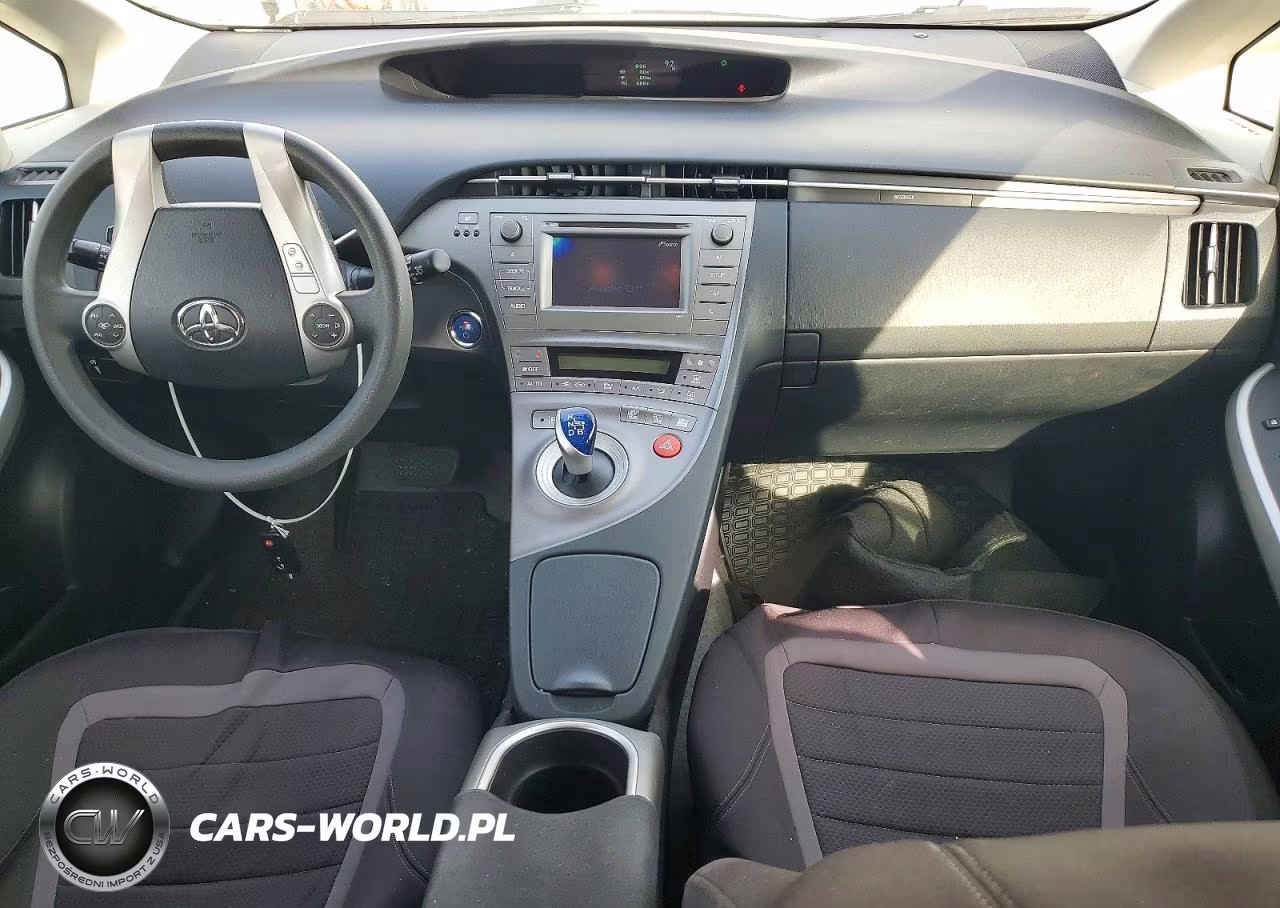 2015 Toyota Prius Two VIN:JTDKN3DU6F1885607 - 8