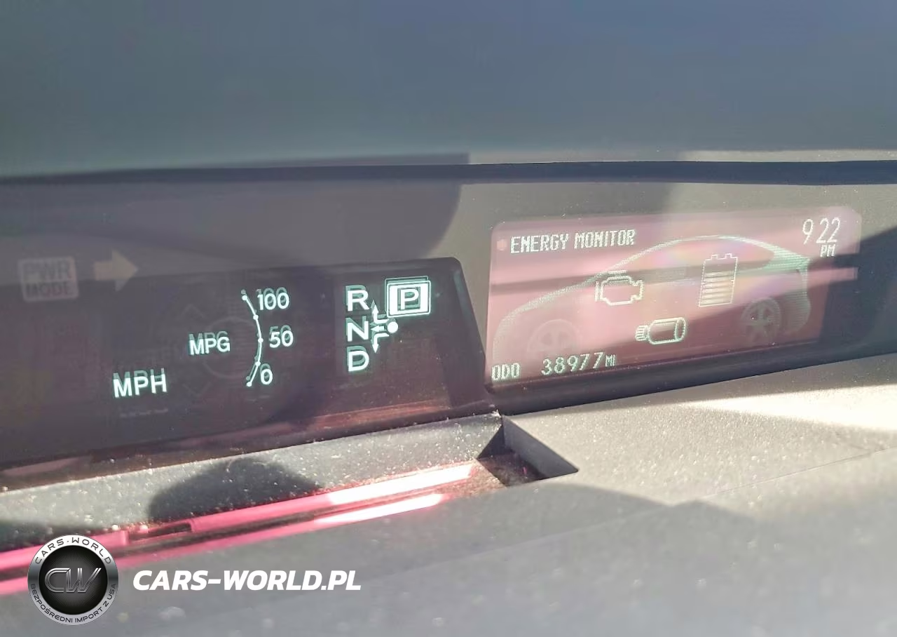 2015 Toyota Prius Two VIN:JTDKN3DU6F1885607 - 9