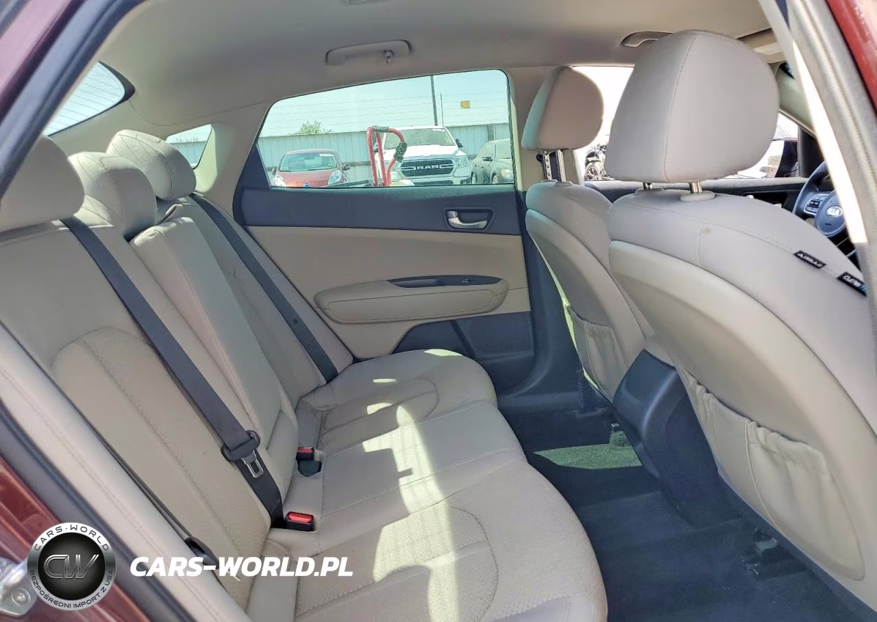2018 Kia Optima Lx VIN:5XXGT4L32JG193903 - 10