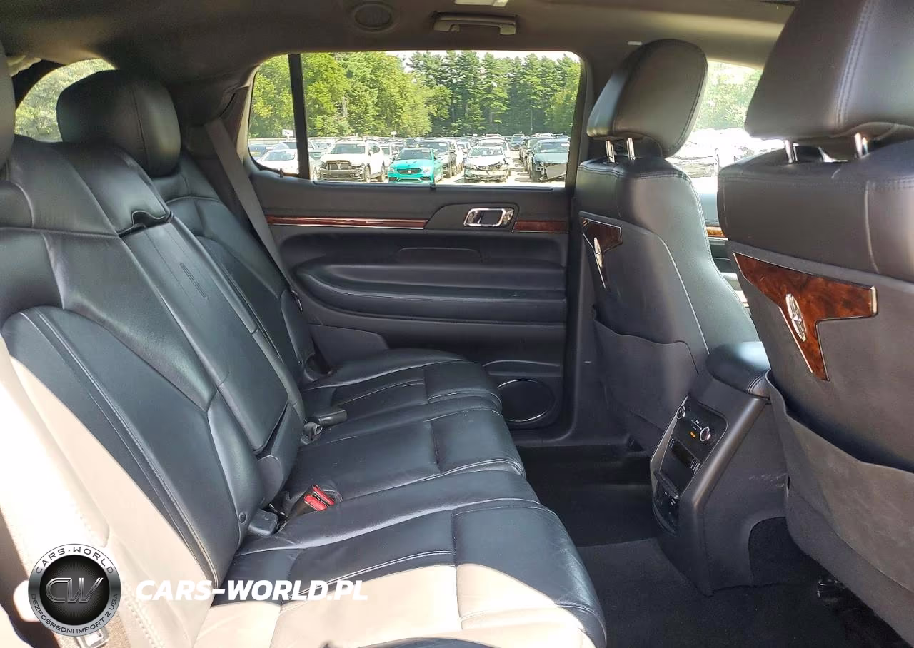 2017 Lincoln Mkt VIN:2LMHJ5NK9HBL00282 - 11