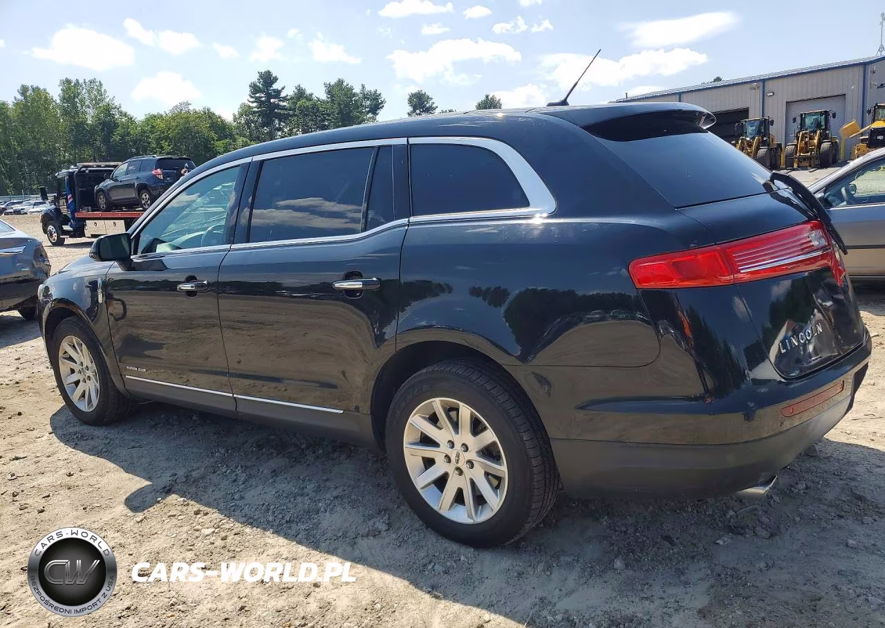 2017 Lincoln Mkt VIN:2LMHJ5NK9HBL00282 - 2