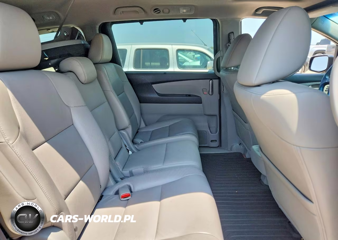 2012 Honda Odyssey Touring VIN:5FNRL5H94CB068824 - 10