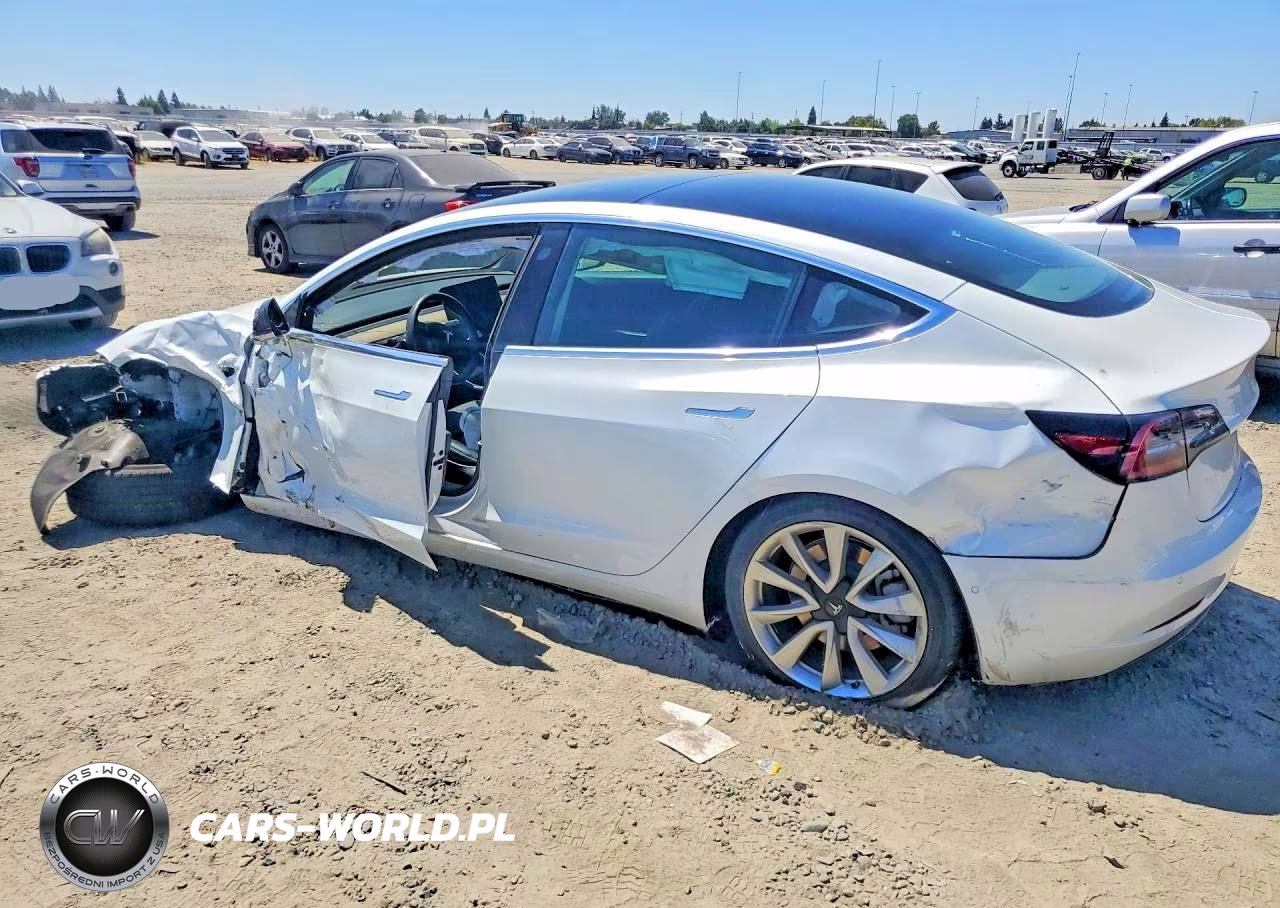 2020 Tesla Model 3 VIN:5YJ3E1EAXLF476803 - 2
