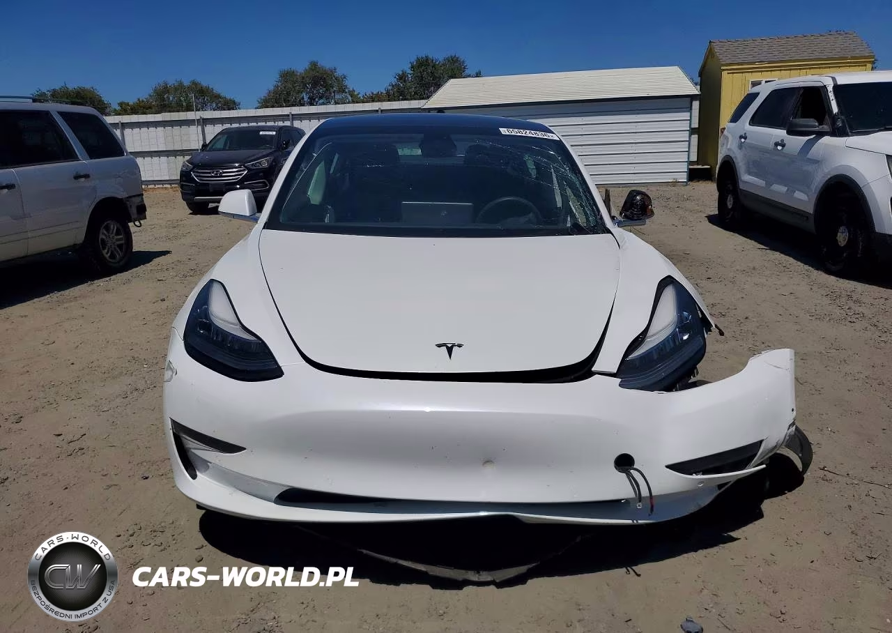 2020 Tesla Model 3 VIN:5YJ3E1EAXLF476803 - 5
