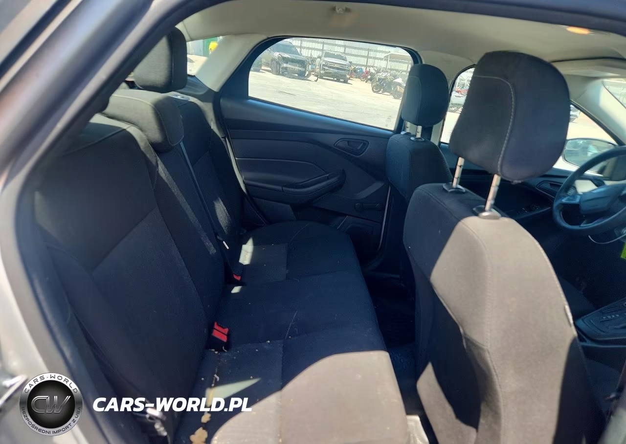 2018 Ford Focus S VIN:1FADP3E28JL222588 - 10