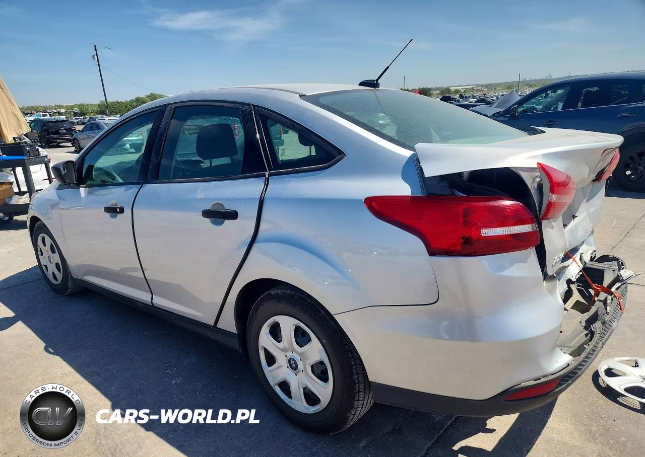 2018 Ford Focus S VIN:1FADP3E28JL222588 - 2