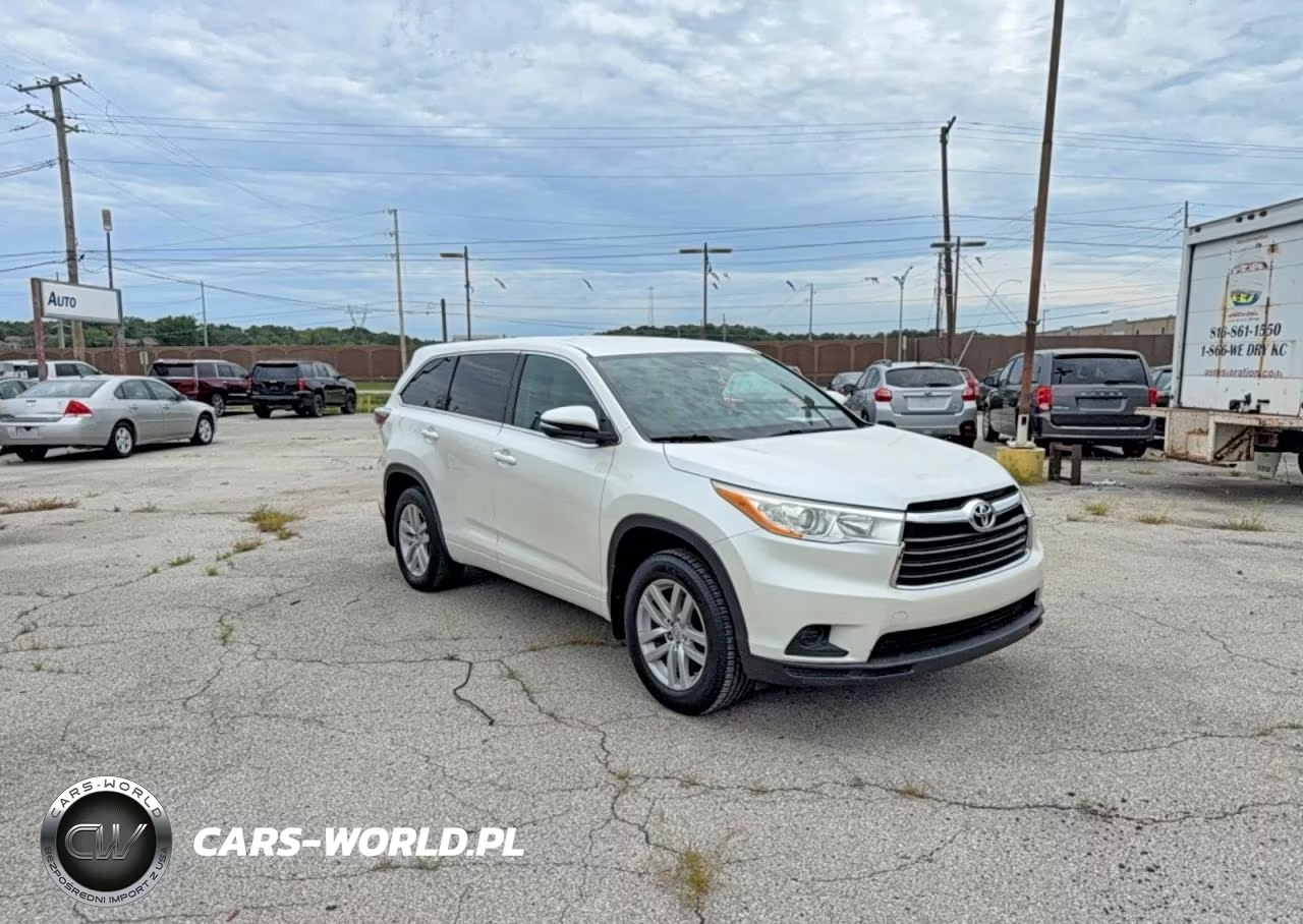 2014 Toyota Highlander Le – zdjęcie 1 z 14