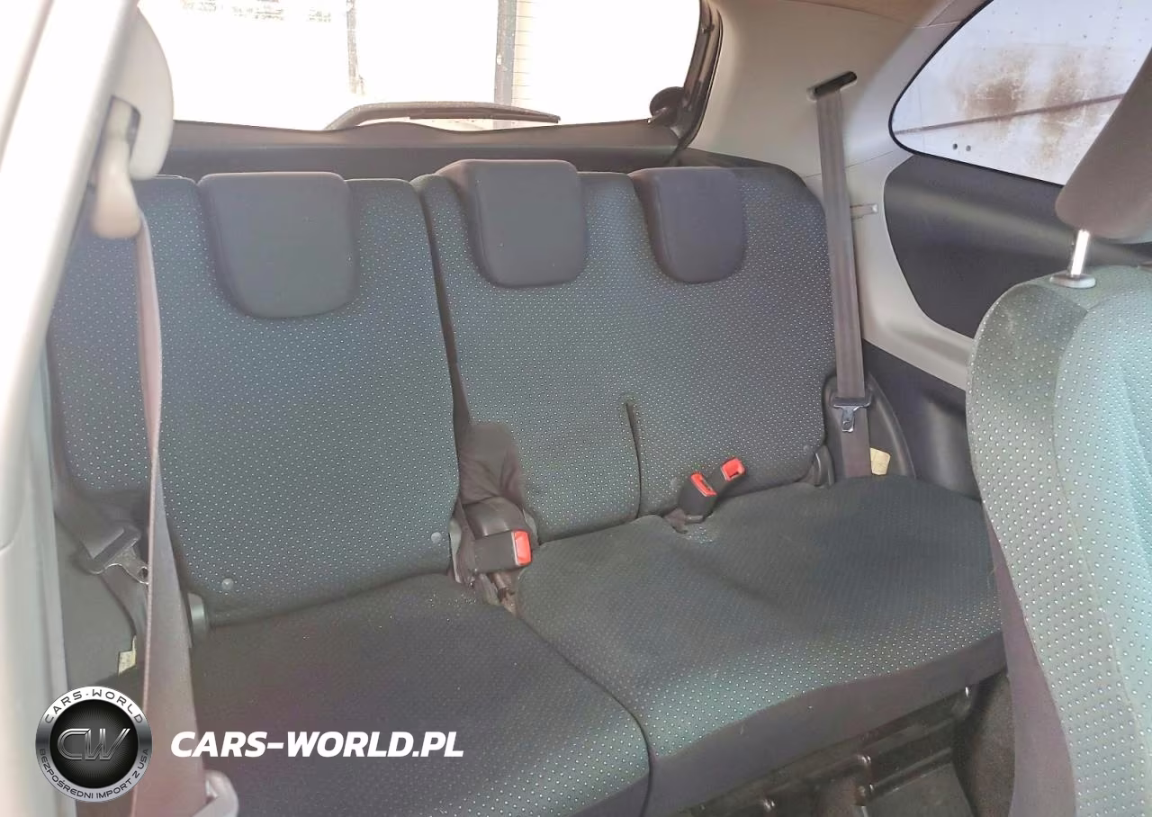 2008 Toyota Yaris Base VIN:JTDJT903385171995 - 10