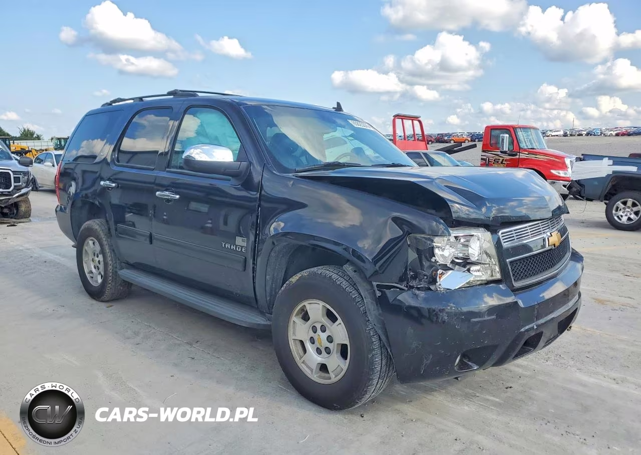 2013 Chevrolet Tahoe K1500 Lt VIN:1GNSKBE00DR215961 - 4