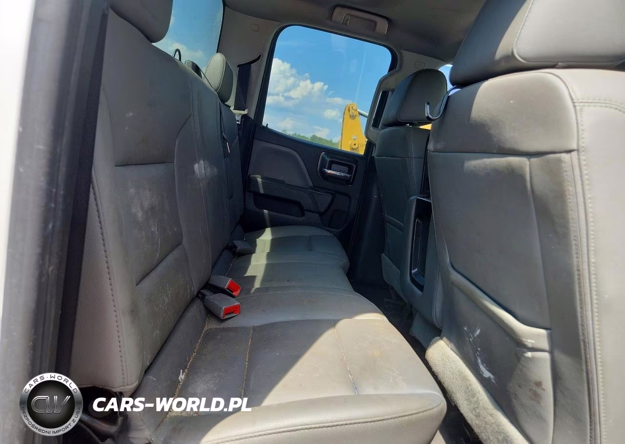 2018 Chevrolet Silverado C1500 VIN:1GCRCNEC6JZ250919 - 10