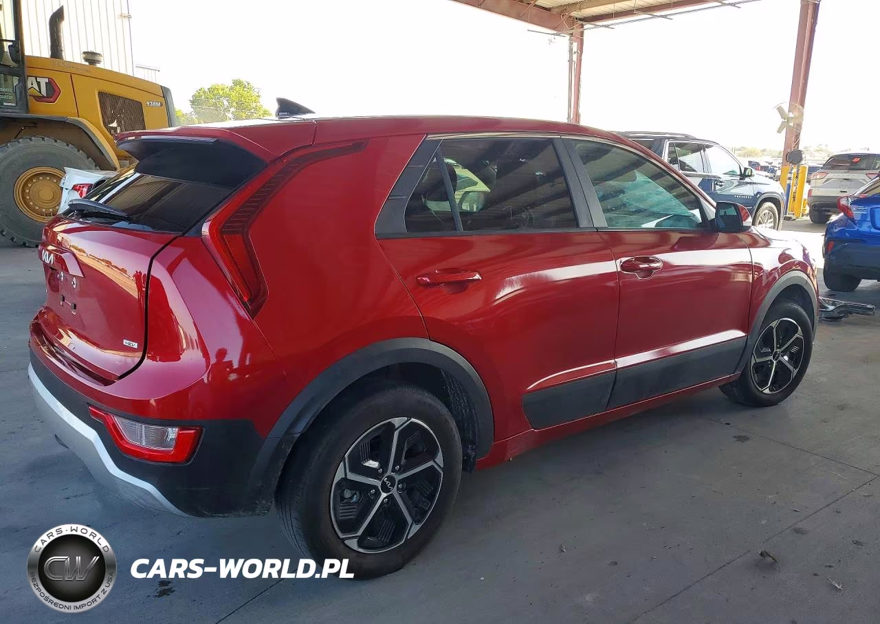 2026 Kia Niro Lx VIN:KNDCP3LE9T5320345 - 3