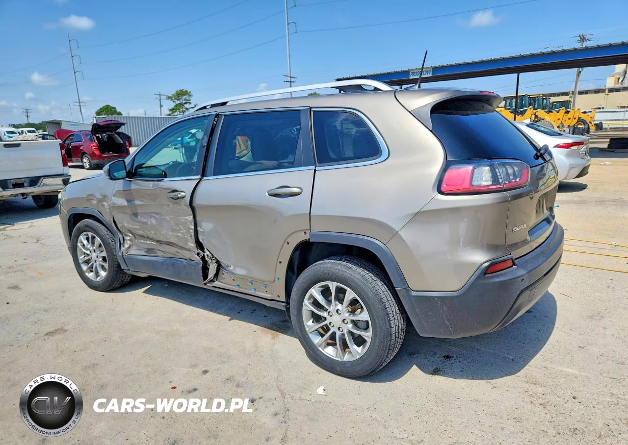 2021 Jeep Cherokee Latitude Plus VIN:1C4PJLLB7MD200303 - 2