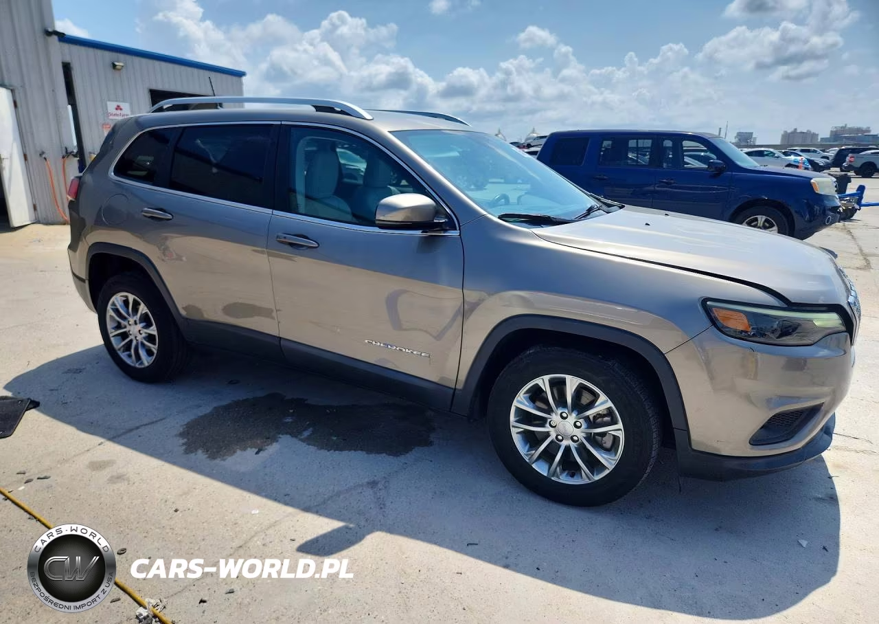 2021 Jeep Cherokee Latitude Plus VIN:1C4PJLLB7MD200303 - 4