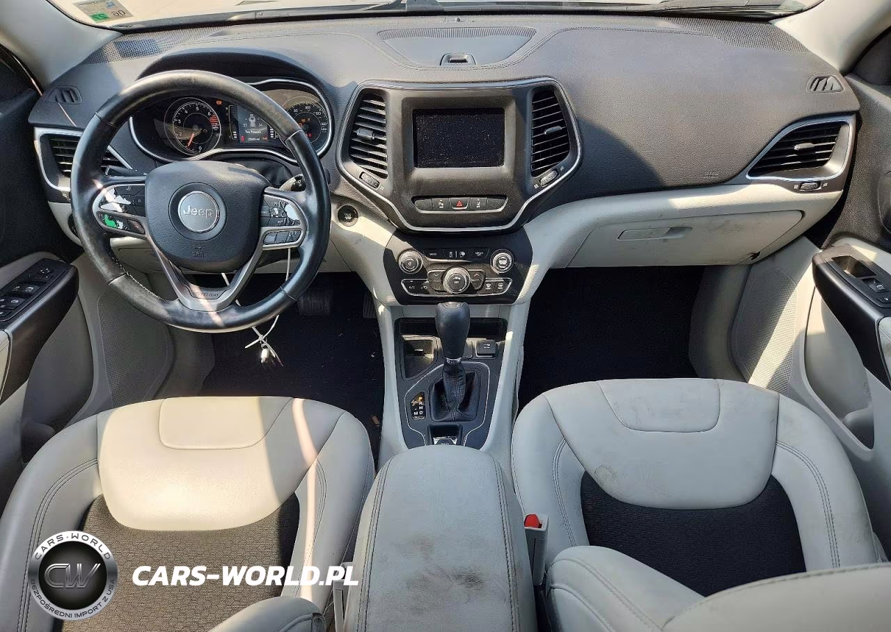 2021 Jeep Cherokee Latitude Plus VIN:1C4PJLLB7MD200303 - 8