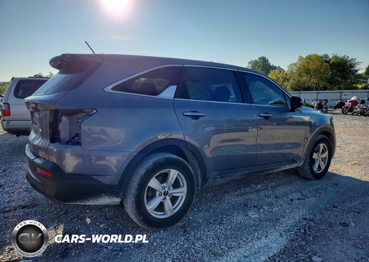 2023 Kia Sorento Lx VIN:5XYRG4LC4PG193676 - 3