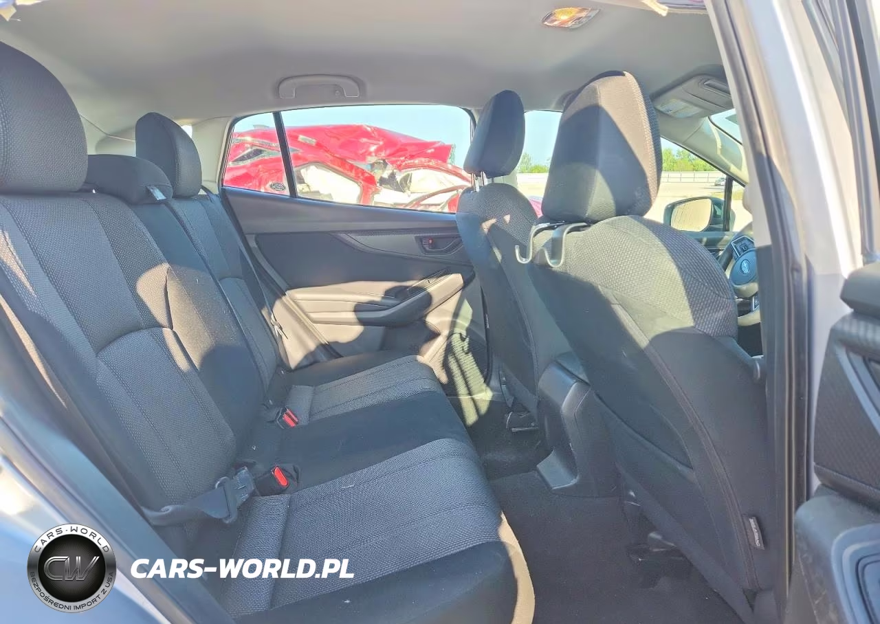 2018 Subaru Impreza Premium Plus VIN:4S3GTAD60J3717993 - 10