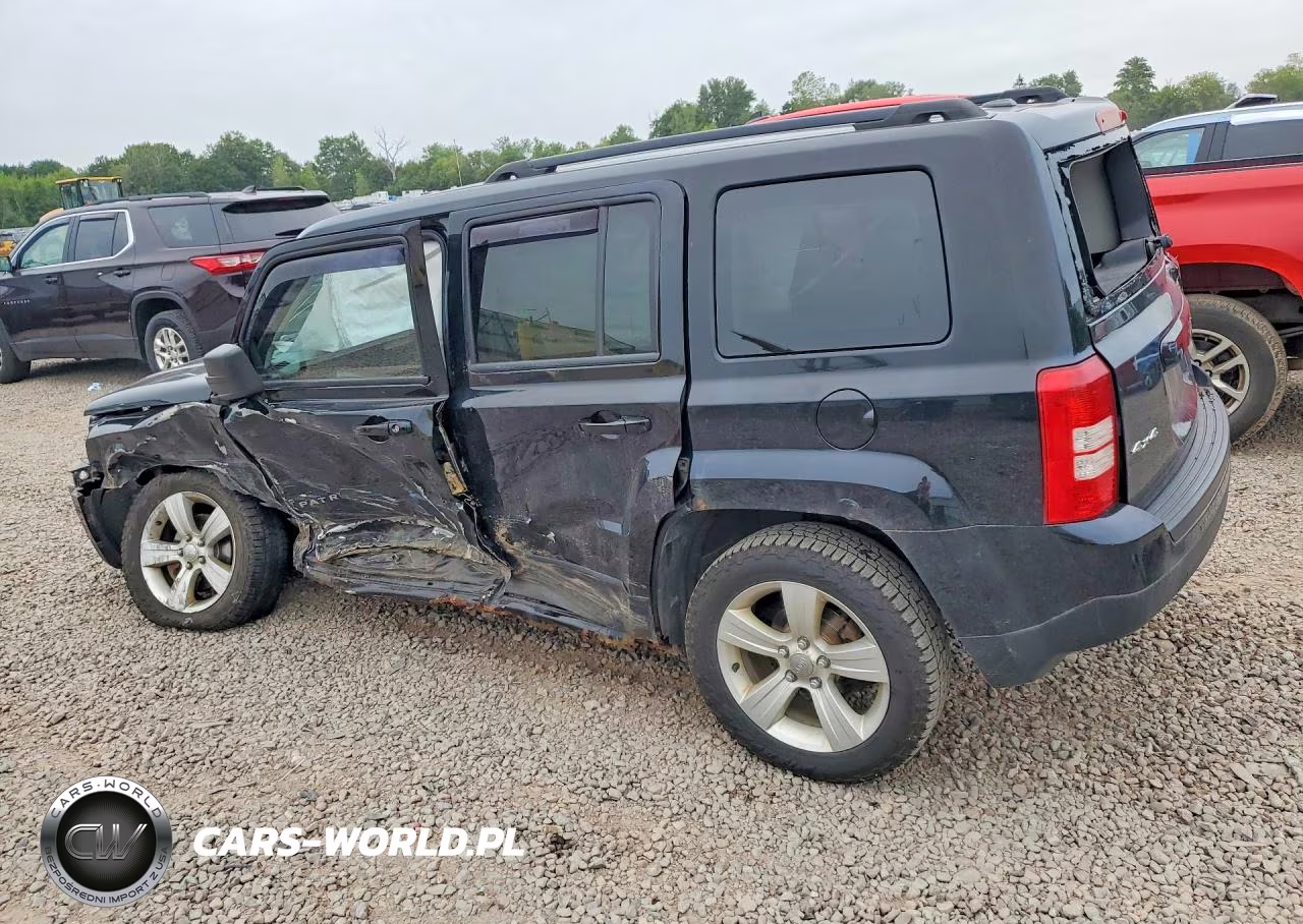 2015 Jeep Patriot Latitude VIN:1C4NJRFB1FD425714 - 2