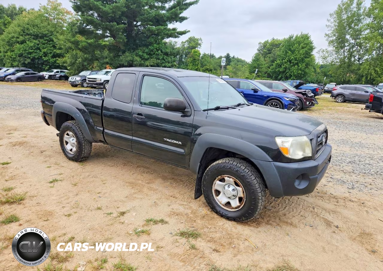 2008 Toyota Tacoma V6 VIN:5TEUU42N88Z529665 - 4