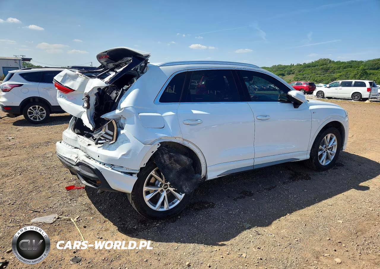 2023 Audi Q3 Premium S Line 45 VIN:WA1DECF32P1119009 - 3