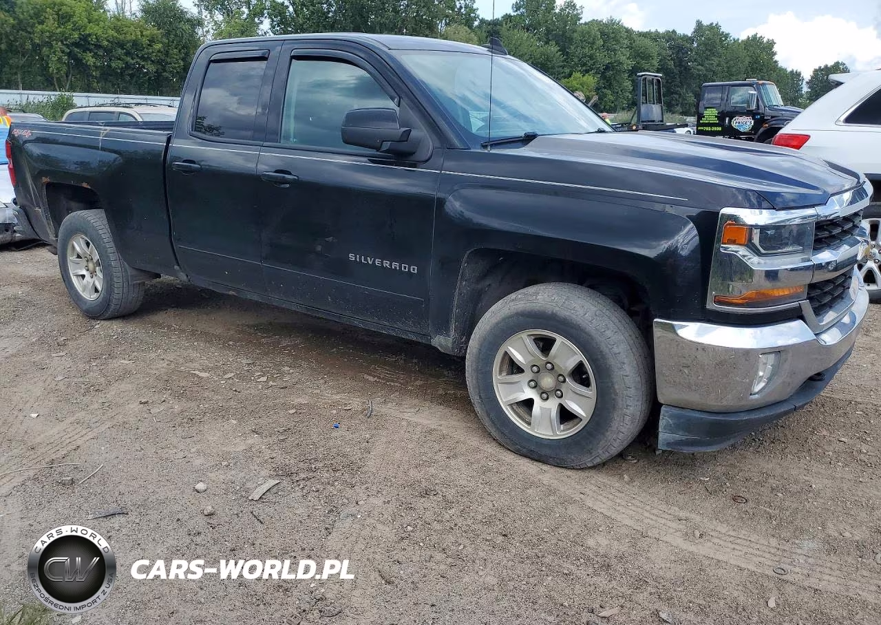2017 Chevrolet Silverado K1500 Lt VIN:1GCVKRECXHZ125991 - 4