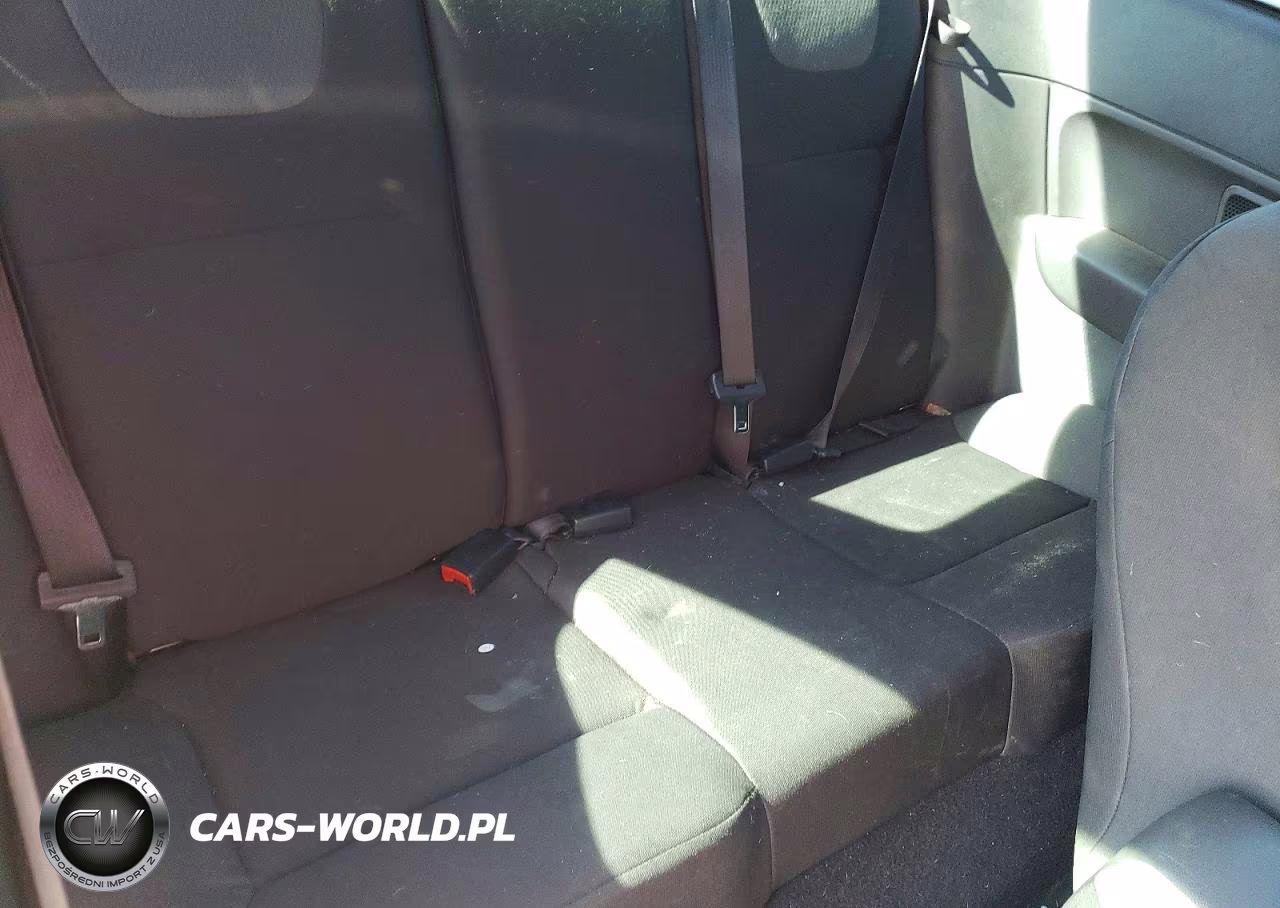 2008 Ford Focus Se VIN:1FAHP33N78W219754 - 10