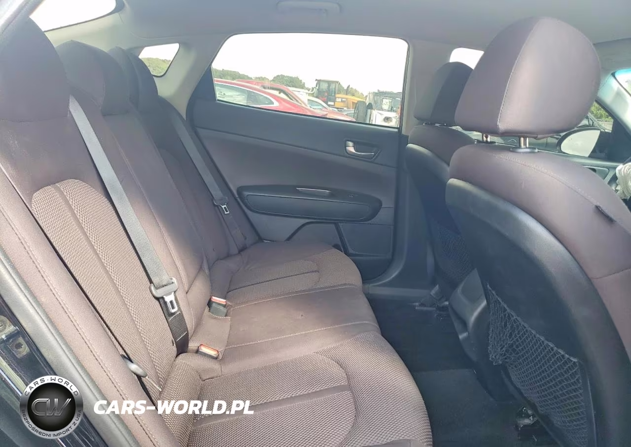 2019 Kia Optima Lx VIN:5XXGT4L33KG373022 - 10