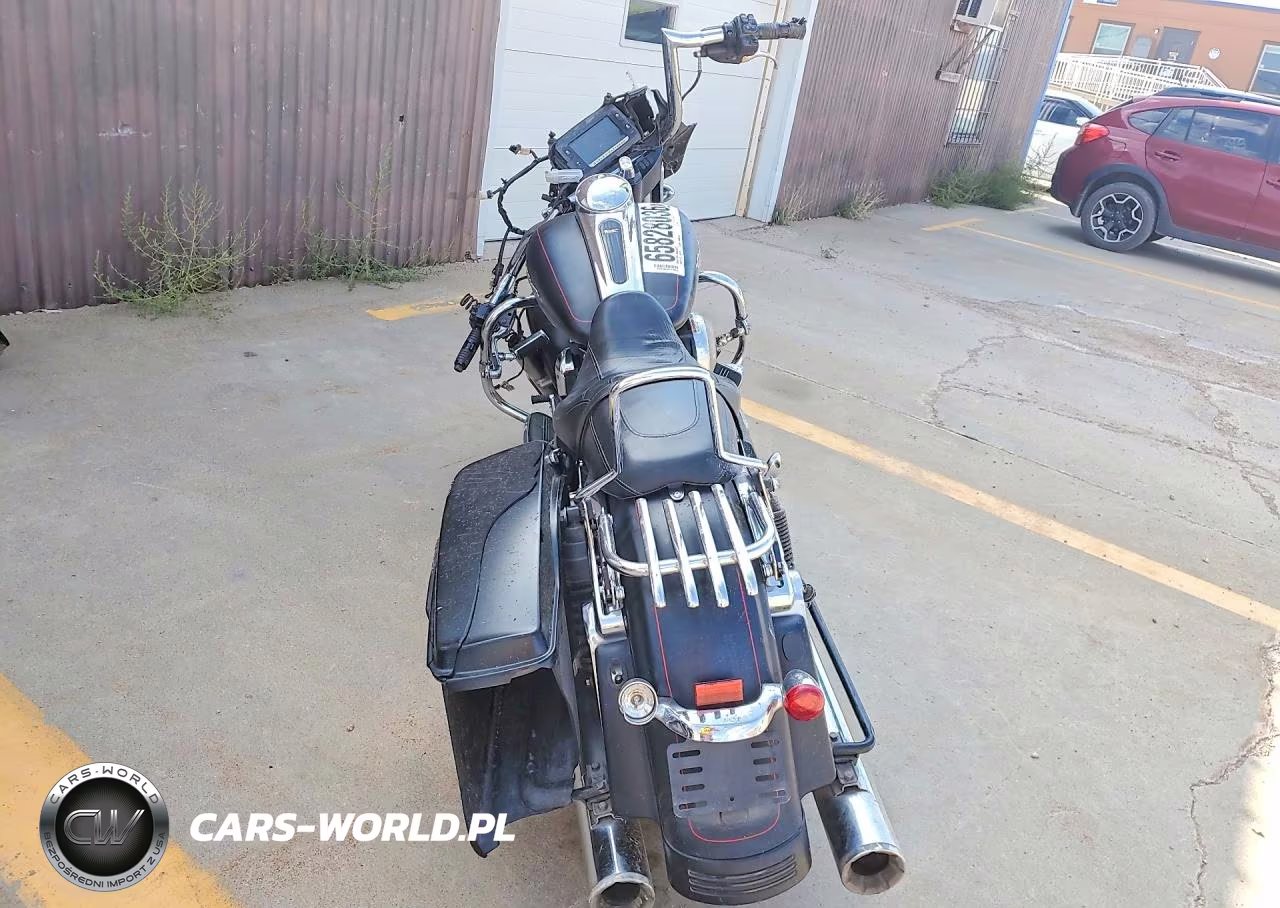 2014 Harley-Davidson Flhxs Street Glide Special VIN:1HD1KRM11EB698604 - 4