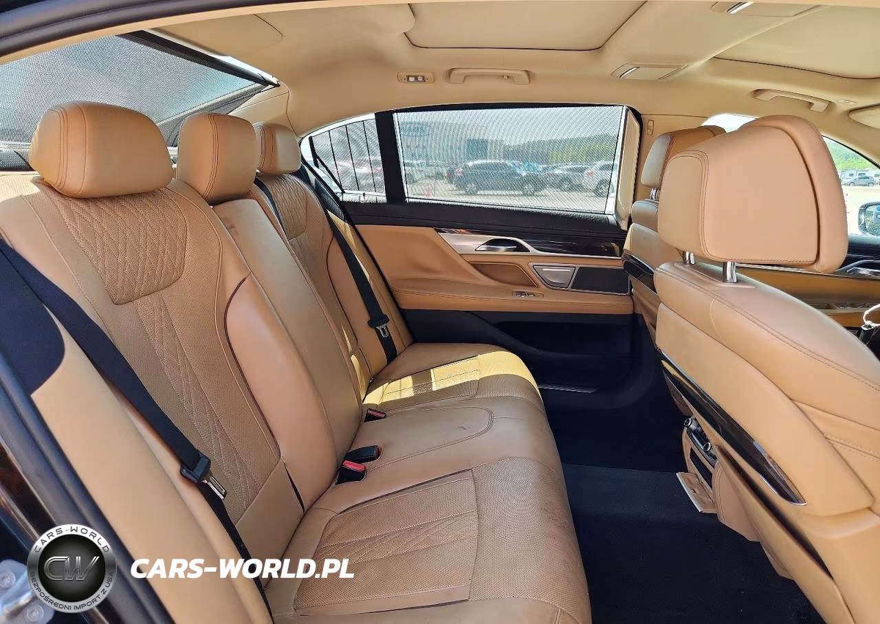 2016 BMW 740I VIN:WBA7E2C50GG503948 - 10