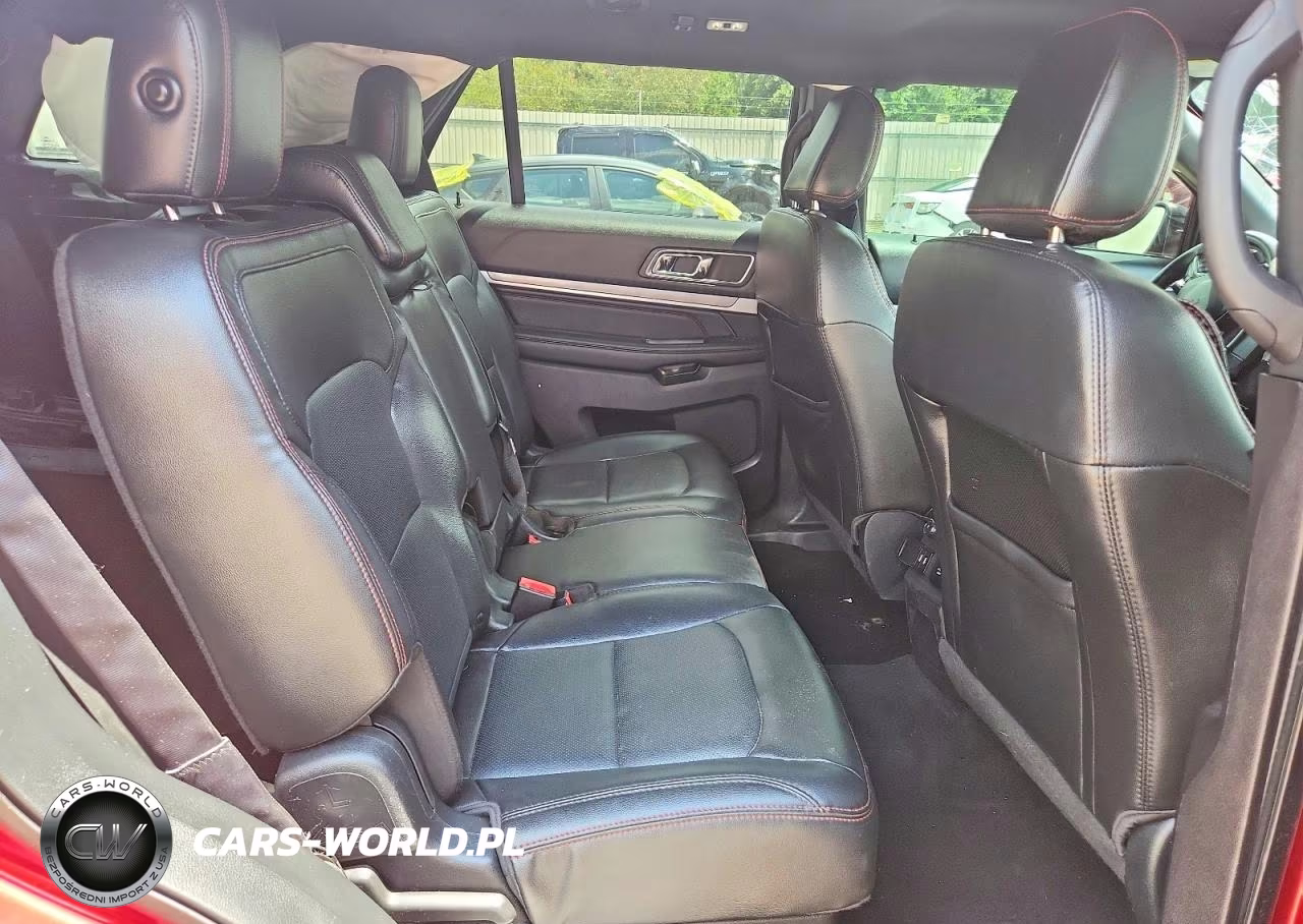 2018 Ford Explorer Sport VIN:1FM5K8GT4JGC63109 - 11