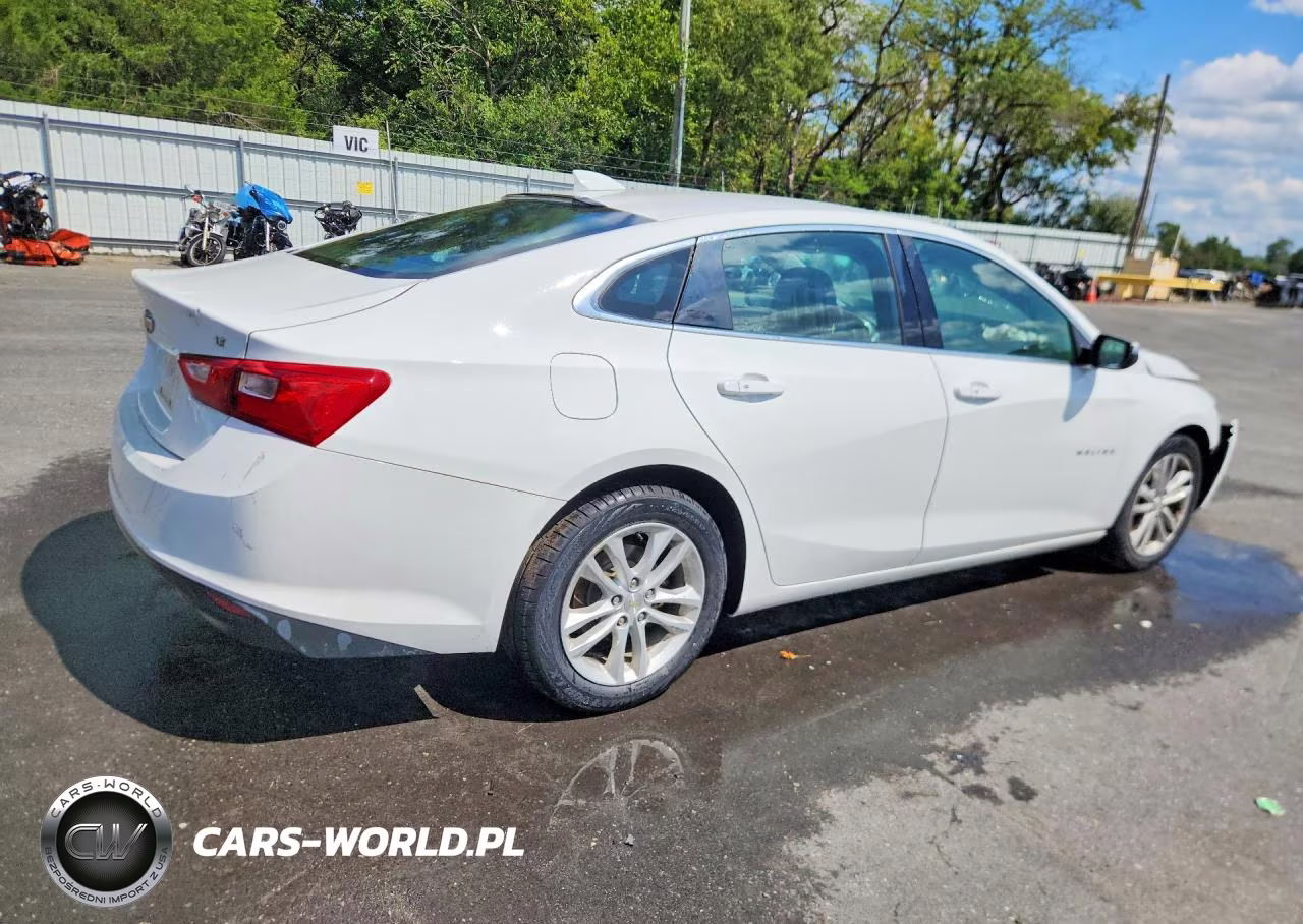 2017 Chevrolet Malibu Lt VIN:1G1ZE5ST7HF214112 - 3