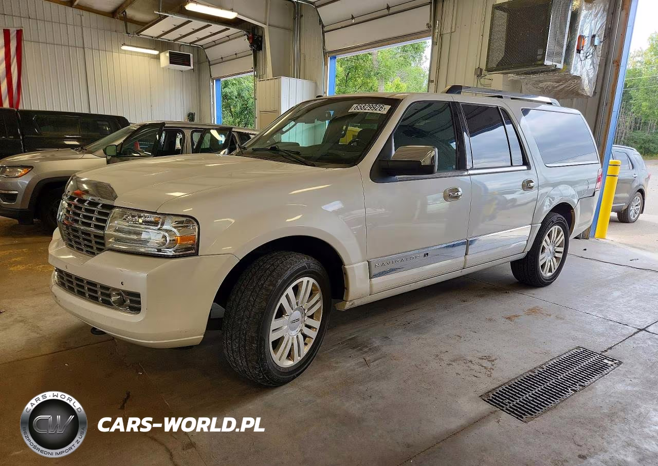 2012 Lincoln Navigator L