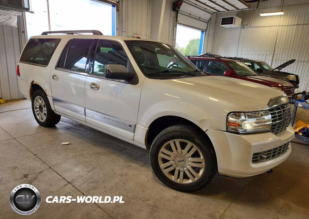 2012 Lincoln Navigator L VIN:5LMJJ3J50CEL04233 - 4