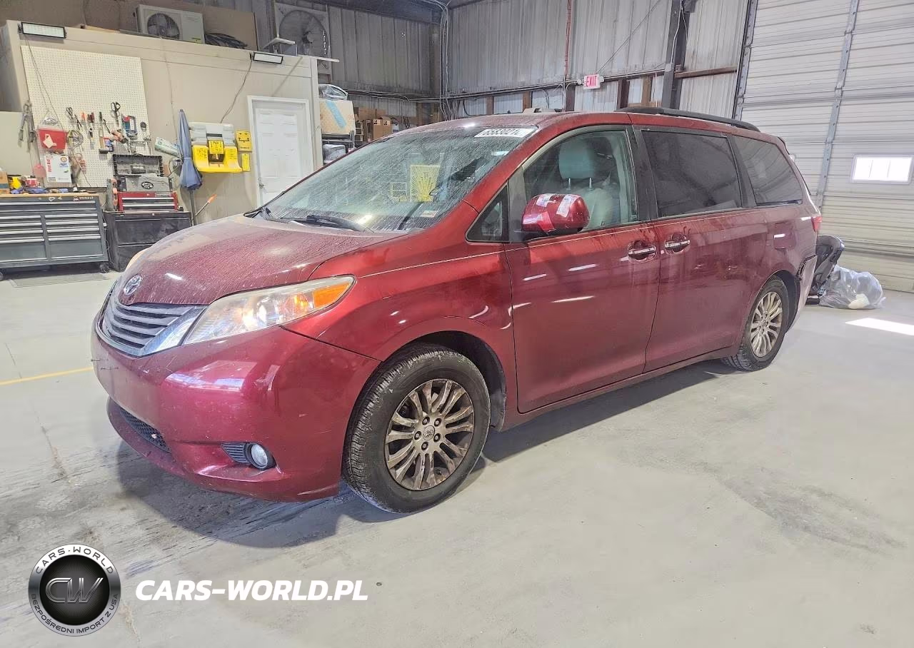 2016 Toyota Sienna Xle Premium 8-Passenger