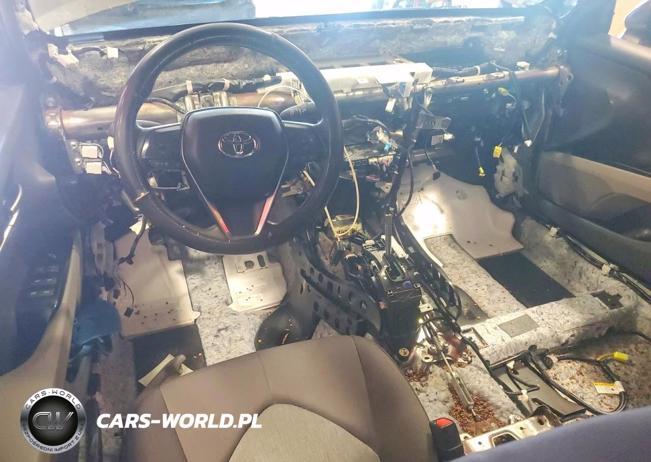 2019 Toyota Camry Le VIN:4T1B11HK1KU680399 - 8