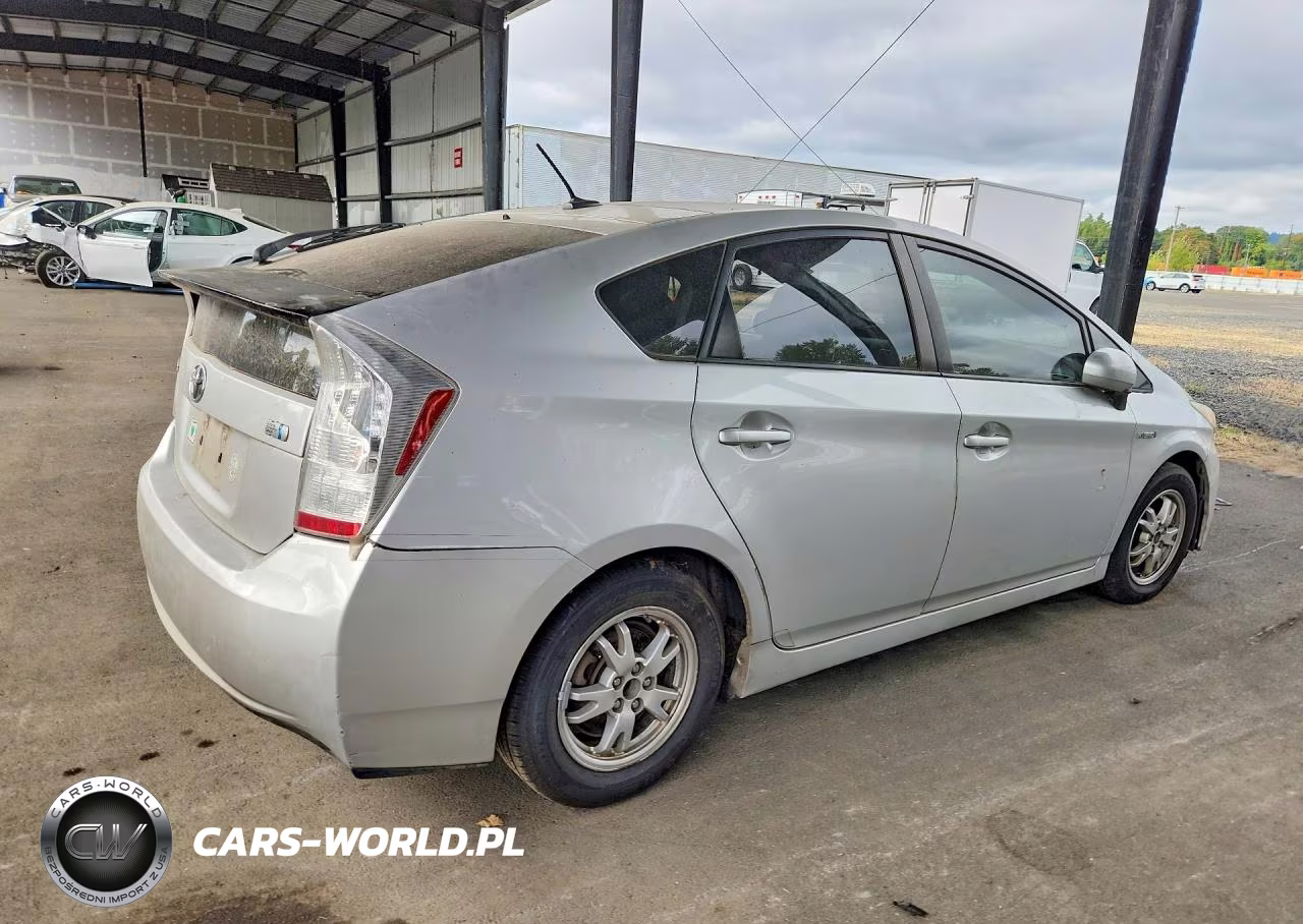 2010 Toyota Prius Iv VIN:JTDKN3DU0A1215821 - 3