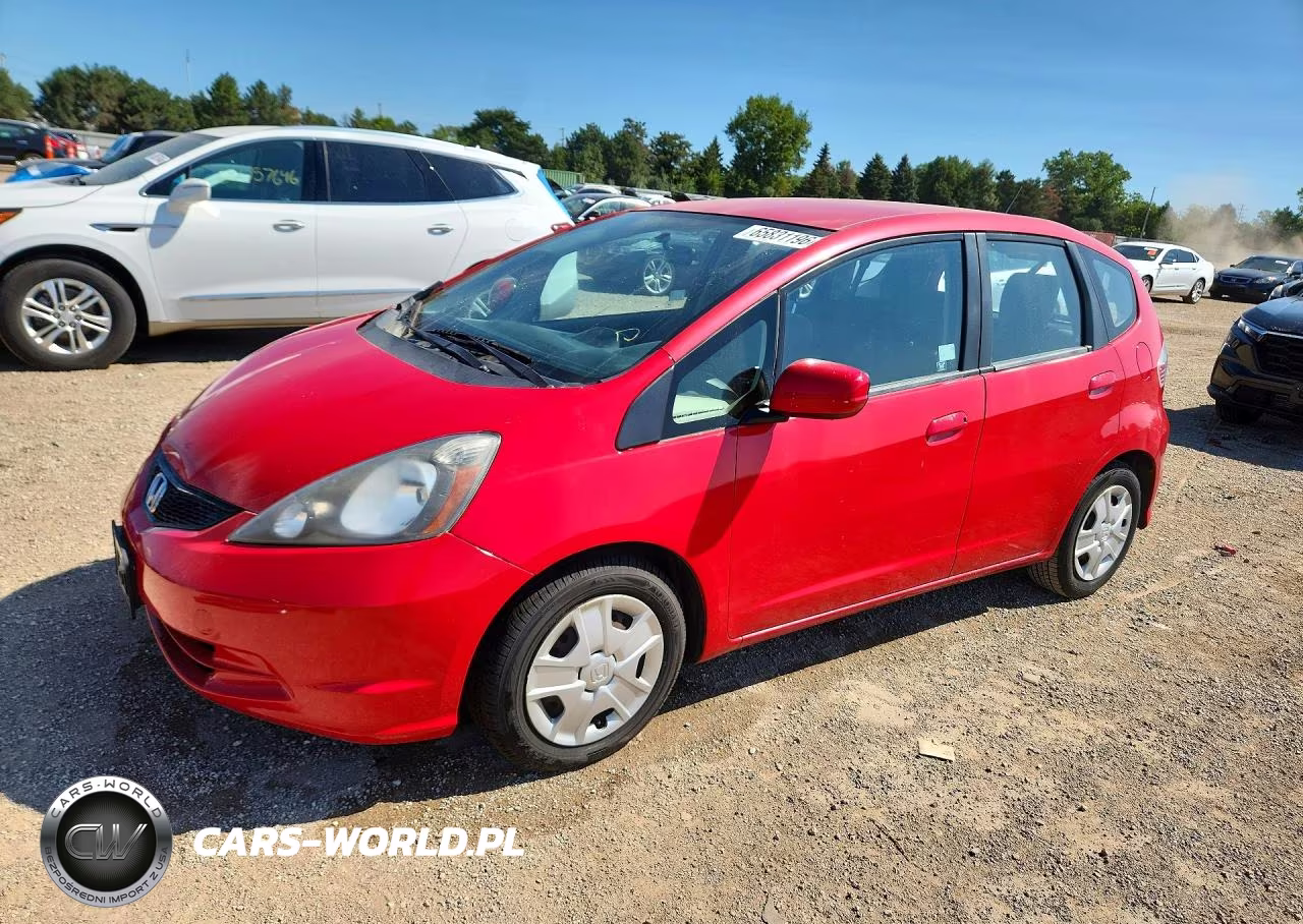 2013 Honda Fit VIN:JHMGE8H36DC068836 - 1