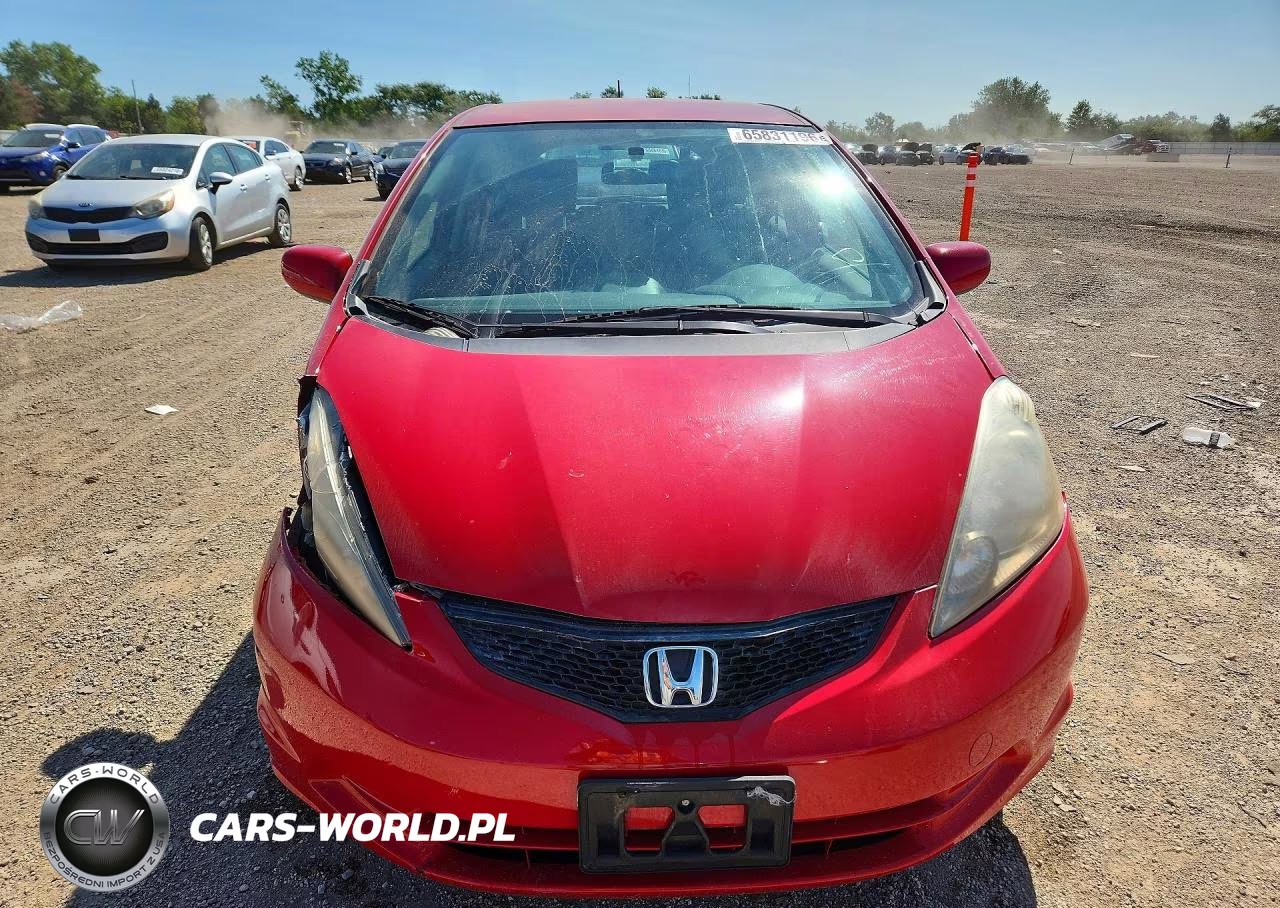 2013 Honda Fit VIN:JHMGE8H36DC068836 - 5